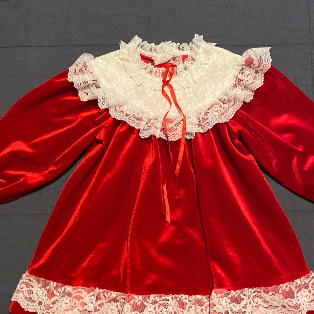 Perfect for Christmas 1980s vintage dress